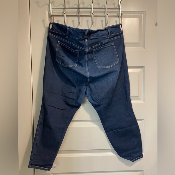 Torrid Premium Distressed Jegging 24XS (extra short) - Picture 6 of 10